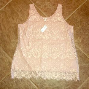 NWT lace detail tank top